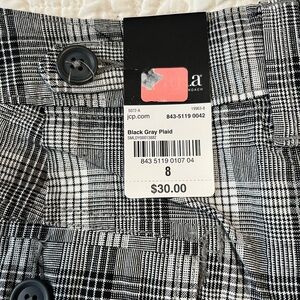 Chic a.n.a Black and Gray Plaid Shorts NWT